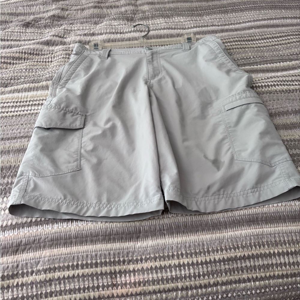 Mens Khaki George Cargo Shorts Size 32 Pre-Owned No Flaws